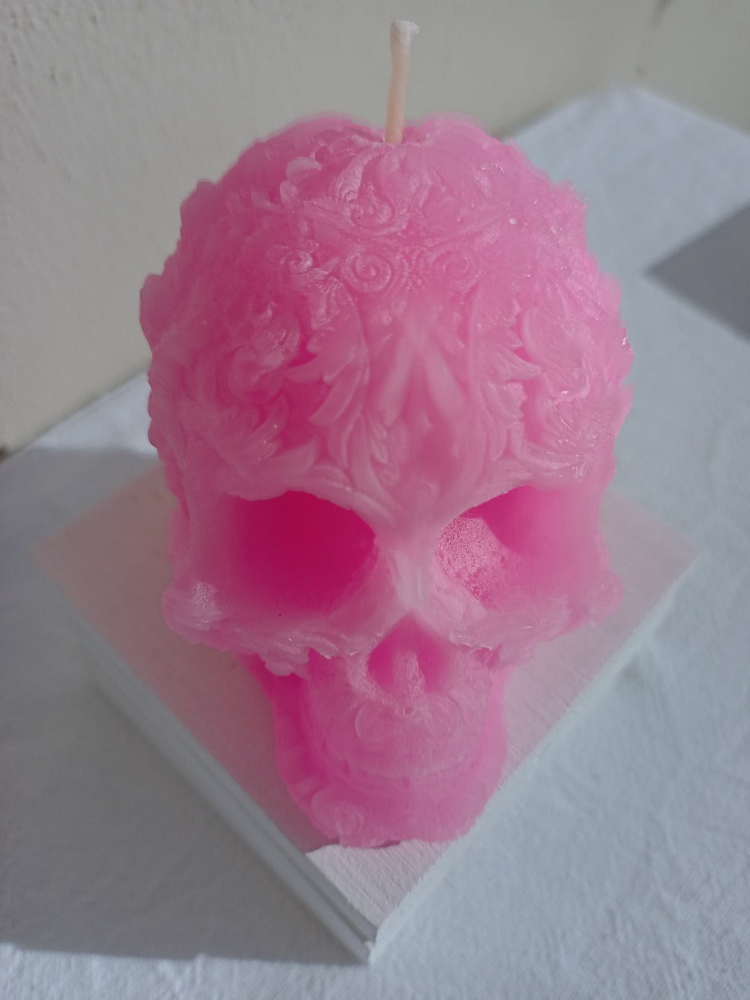 Flower detail skull candles