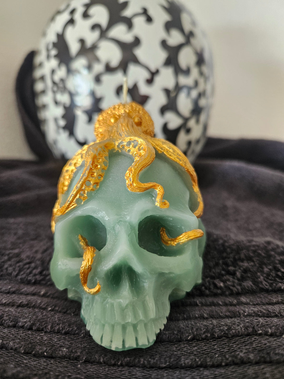 Octopus skull candles